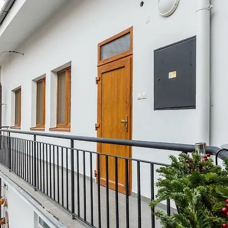 Biela Lägenhet Bratislava
